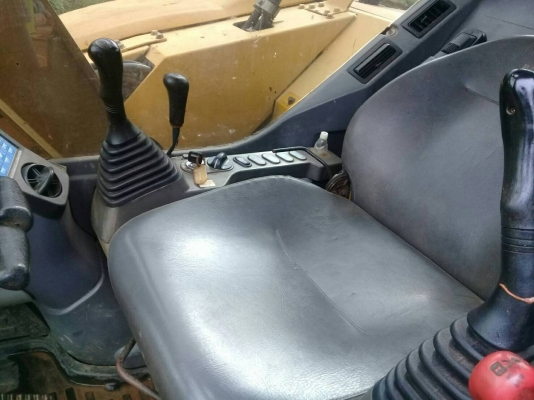 ขายเหมาคู่ 2 คัน KOMATSU PC78US 2 คัน มีหัวกระแทก 1 คัน เอกสารเล่ม ราคา 1250000