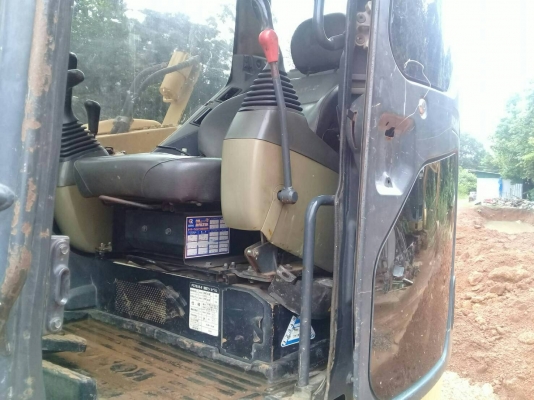 ขายเหมาคู่ 2 คัน KOMATSU PC78US 2 คัน มีหัวกระแทก 1 คัน เอกสารเล่ม ราคา 1250000