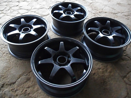 แม็กเก๋ง15 เลนโซ่ ใส่ได้ทั้ง 4รู100 และ 4รู114 สีเทาดำ