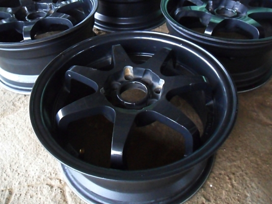 แม็กเก๋ง15 เลนโซ่ ใส่ได้ทั้ง 4รู100 และ 4รู114 สีเทาดำ