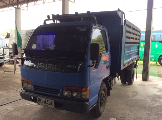 Isuzu NKR 130 หัวการ์ตูน