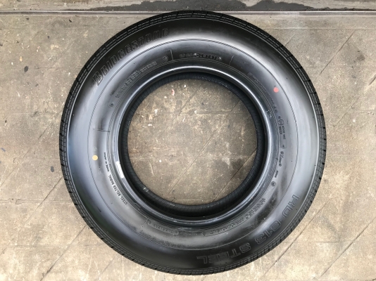 ยางป้ายแดง 195-15 Bridgestone RD-613 ปี 18 มีตุ่มทุกเส้น ยางป้ายแดง 195-15 Bridgestone RD-613 ปี 18 มีตุ่มทุกเส้น