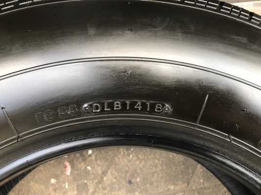 ยางป้ายแดง 195-15 Bridgestone RD-613 ปี 18 มีตุ่มทุกเส้น ยางป้ายแดง 195-15 Bridgestone RD-613 ปี 18 มีตุ่มทุกเส้น