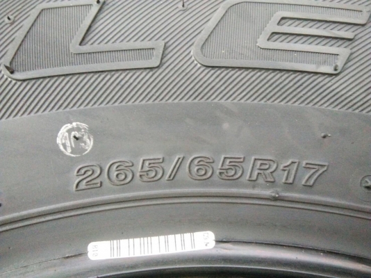 ขายยางถอดป้ายแดง 265/65R17 บริดสโตน ปี17 คุ้มสุดๆ ชุดละ 12400 บาท พร้อมใส่ ถ่วง ฟรี ขายยางถอดป้ายแดง 265/65R17 บริดสโตน ปี17 คุ้มสุดๆ ชุดละ 12400 บาท พร้อมใส่ ถ่วง ฟรี