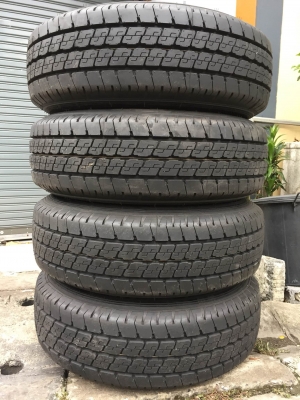 ขายล้อกระทะป้ายแดง D-Max ขอบ15 6รู พร้อมยาง DUNLOP LT36 215-70-15 ปี18 ชุดละ 9,000 บาท แยกยาง 7,500 บาท