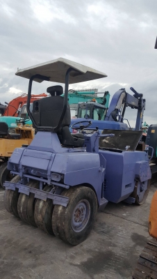 ขายรถบด Komatsu JV40