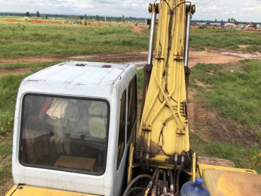 ขาย 495,000 บาท KOBELCO SK200 MARK 3 ไฟฟ้าครบ เก๋งเทา เครื่อง 6D31-Turbo แรงดี ปั่มแรง โช่หนา เอวแน่น เอกสารอินวอยท์.  รถอยู่ อุดรธานี โทร 0610710295  สนใจ รายการสินค้า อื่นๆ ที่ เว็ปไชค์ Truck2Hand  https://www.truck2hand.com/index.php?actions=content/se