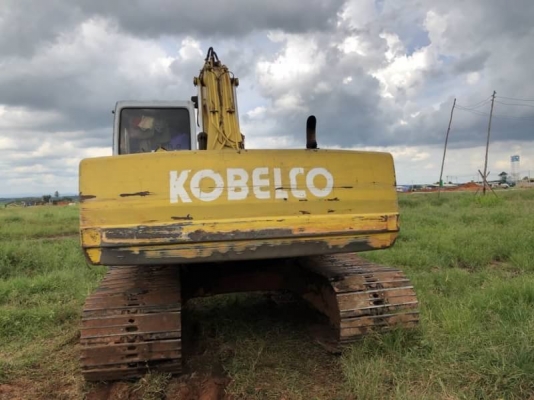 ขาย 495,000 บาท KOBELCO SK200 MARK 3 ไฟฟ้าครบ เก๋งเทา เครื่อง 6D31-Turbo แรงดี ปั่มแรง โช่หนา เอวแน่น เอกสารอินวอยท์.  รถอยู่ อุดรธานี โทร 0610710295  สนใจ รายการสินค้า อื่นๆ ที่ เว็ปไชค์ Truck2Hand  https://www.truck2hand.com/index.php?actions=content/se