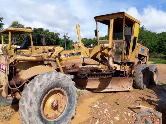 ขายรถ เกรด CHAMPION 710 A เอกสารทะเบียน