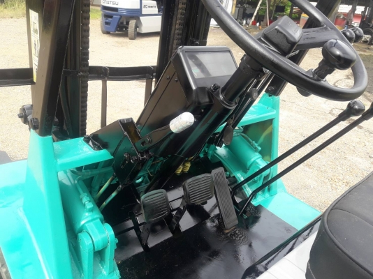 ขายรถยก MITSUBISHI FD25 F18A  เครื่องดีเซล เกียร์ธรรมดา ยกได้2.5ตัน เสา4เมตร ยางตันหน้า-หลัง รถเก่าญี่ปุ่น ติดต่อ 098-7962549