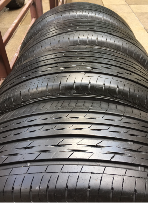 ยาง Bridgestone 215 55 17 ปี17 ดอกเต็ม ไม่มีปะ ใช้ยาว ราคาไม่แพงยาง