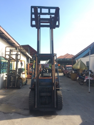 อาร์ ซี เอช โฟรคลิฟท์  ขาย โตโยต้า รุ่น 5 ดีเซล 2.5 ตัน