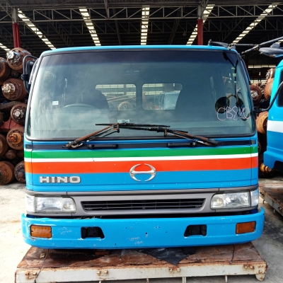 หัวเก๋ง HINO HITECH สมอกว้าง หัวญี่ปุ่นสีแจ่มๆเลยครับ ภายนอก - ภายใน จัดว่าสวยนำไปวางแทนหัวเก่าหล่อๆเลย