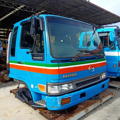 หัวเก๋ง HINO HITECH สมอกว้าง หัวญี่ปุ่นสีแจ่มๆเลยครับ ภายนอก - ภายใน จัดว่าสวยนำไปวางแทนหัวเก่าหล่อๆเลย