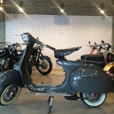 รับสั่งประกอบ Vespa 64  สภาพสวย ๆราคา 55,000 บาท