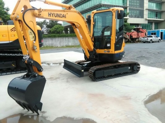 รถขุดขนาดเล็ก(รถใหม่) รถขุดขนาดเล็ก(รถใหม่)