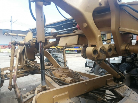 รถเกรด CAT 140 H เอกสารเล่มทะเบียนราคา 2,800,000 กทม.