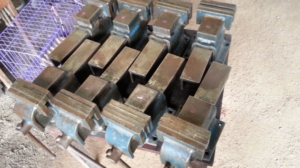 ขายปากกาไต้หวัน6นิ้วเหล็กเหนียวสภาพสวย ยกกอง 32,000 / 8ตัว