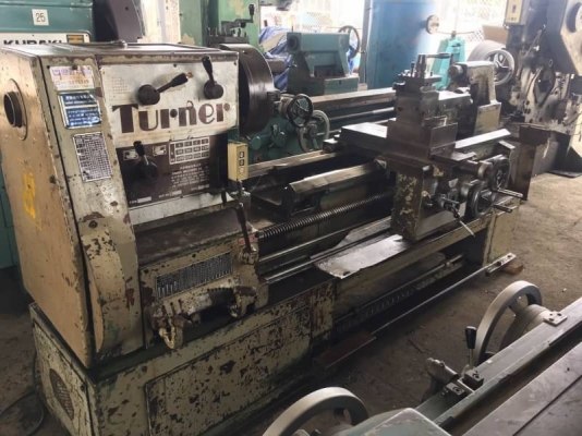 ขายเครื่องกลึง 8 ฟุต สวิง 1 เมตร รู3 นิ้วพร้อมใช้ครับ