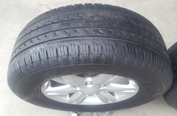 ขายล้อISUZU Mu-X ขอบ17 ยางปี 16 4 ล้อ ขายล้อISUZU Mu-X ขอบ17 ยางปี 16 4 ล้อ