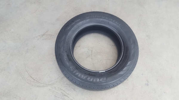 ขายยาง\% 215/65/16 ปี 0217 BRIDGESTONE R611 4 เส้น ขายยาง\% 215/65/16 ปี 0217 BRIDGESTONE R611 4 เส้น