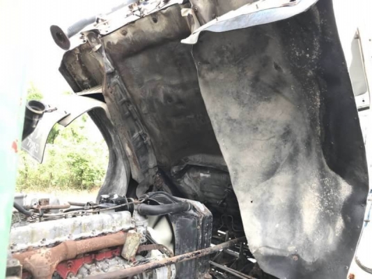 ขาย 275,000 บาท HINO FF177 ตู้ 3 บาน ยาว 7.2 เมตร เครื่อง EH700-168 แรง หัวบาง ยางดี คัสชีสวย เอกสารเล่มทะเบียน  รถอยู่  นครปฐม โทร 0610710295  สนใจ รายการสินค้า อื่นๆ ที่ เว็ปไชค์ Truck2Hand  https://www.truck2hand.com/index.php?actions=content/search&am