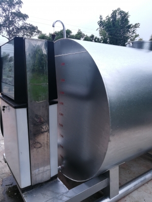 ขายถังน้ำมัน9500 ลิตร พร้อมตู้จ่าย พร้อมใช้