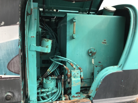 รถแบคโฮ  SK 100