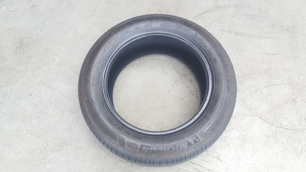 ขายยาง\% 195/60/15 ปี 0816 MICHERLIN 3ST 4 เส้น ขายยาง\% 195/60/15 ปี 0816 MICHERLIN 3ST 4 เส้น