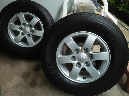 ล้อไทรทัน triton ขอบ16 พร้อมยางปี 2013