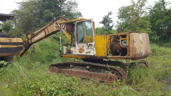 ขายถูกตามสภาพ แบคโฮ KOMATSU PC200-5 คอนโทรลยาว เครื่อง 6BD1 เทอร์โบ ปั้มเดิม ช่วงล่างต้องเช็คใหม่ เอกสารใบซื้อขาย