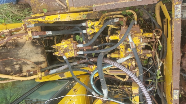 ขายถูกตามสภาพ แบคโฮ KOMATSU PC200-5 คอนโทรลยาว เครื่อง 6BD1 เทอร์โบ ปั้มเดิม ช่วงล่างต้องเช็คใหม่ เอกสารใบซื้อขาย