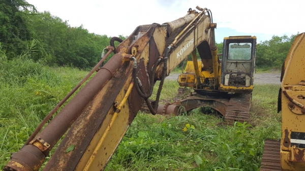 ขายถูกตามสภาพ แบคโฮ KOMATSU PC200-5 คอนโทรลยาว เครื่อง 6BD1 เทอร์โบ ปั้มเดิม ช่วงล่างต้องเช็คใหม่ เอกสารใบซื้อขาย