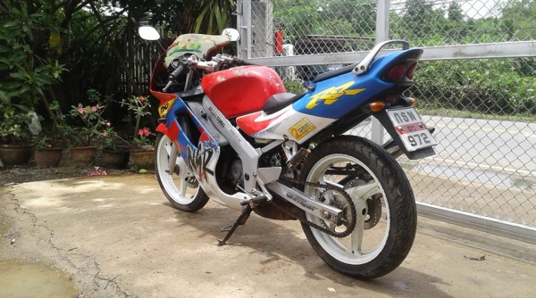 ขาย NSR150 rrw เล่มพร้อมชุดโอนเครื่องดีภาษีขาดชุดสีต้องไปเก็บสีเหมาะเอาไปปั้นขายตามสภาพ 11900 ขาย NSR150 rrw เล่มพร้อมชุดโอนเครื่องดีภาษีขาดชุดสีต้องไปเก็บสีเหมาะเอาไปปั้นขายตามสภาพ 11900