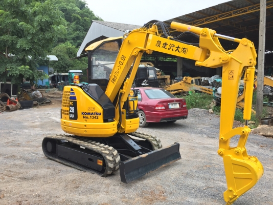 ขายรถ KOMATSU PC28UU-2E เก็บรายเอียดพร้อมใช้ ฟรีจัดส่งทั่วไทย รถนอกแท้ เอกสารอินวอย