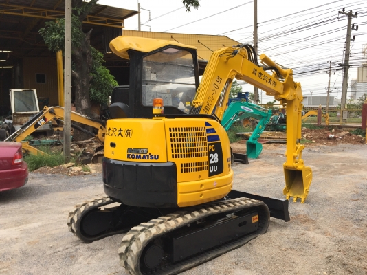 ขายรถ KOMATSU PC28UU-2E เก็บรายเอียดพร้อมใช้ ฟรีจัดส่งทั่วไทย รถนอกแท้ เอกสารอินวอย