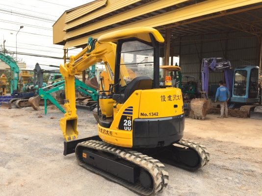 ขายรถ KOMATSU PC28UU-2E เก็บรายเอียดพร้อมใช้ ฟรีจัดส่งทั่วไทย รถนอกแท้ เอกสารอินวอย