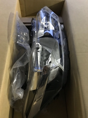 ไฟหน้า vios 2010