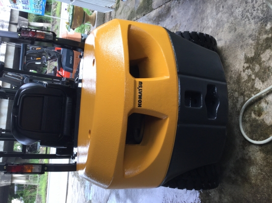 อาร์ ซี เอช โฟรคลิฟท์  ขาย โคมะสุ ขีด 17 ดีเซล 3 ตัน