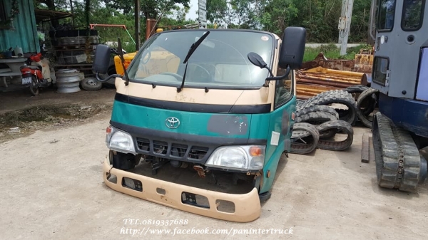 FROM JAPANหัวเก๋งรถบรรทุก4ล้อใหญ่,6ล้อเล็กTOYOTA DYNA XZU388,200-300(ตาหวาน/รุ่นใหม่/ยกหัวได้/กระจกไฟฟ้า/24v.) ราคาเพียง 56,000 บาท