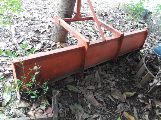 ขอขายใบดึงหลังรถไถความกว้าง2.20 เมตร ราคา 6,500 สนใจสอบถามได้ครับ 0819717099 ผอ.ภัทรพงษ์