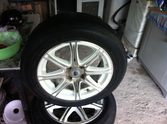 แม็กพร้อมยาง ขอบ15 แม็กพร้อมยาง ขอบ15