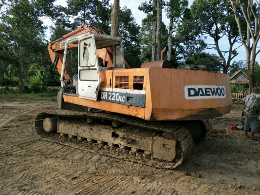ขายรถแบคโฮ DAEWOO DH220LC ราคา 350000