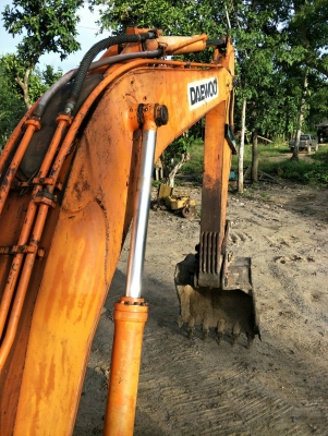 ขายรถแบคโฮ DAEWOO DH220LC ราคา 350000