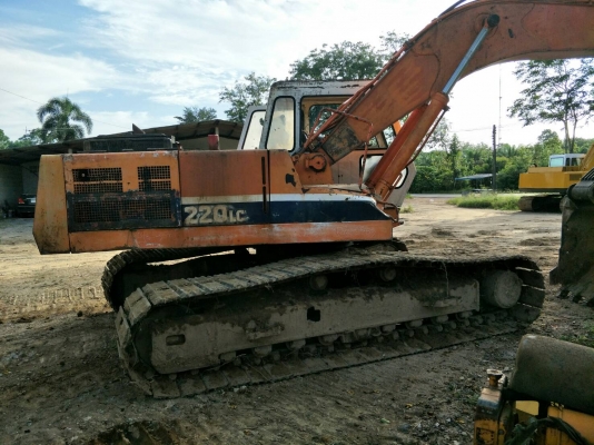 ขายรถแบคโฮ DAEWOO DH220LC ราคา 350000