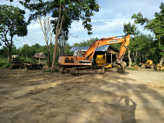 ขายรถแบคโฮ DAEWOO DH220LC ราคา 350000