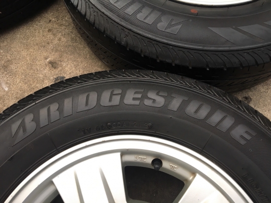 ล้อแม็ก 6รู139 Chevrolet ขอบ 15 พร้อมยาง 205-70-15 Bridgestone ปี13