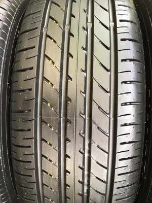 ยางป้ายแดง 205-60-16 TOYO ปี 18 ดอกยางเต็มๆ มีตุ่ม เส้นสีชัด
