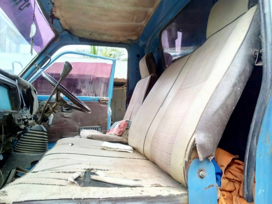ขายรถบรรทุกดั้ม 6 ล้อ ISUZU KS 110 แรง