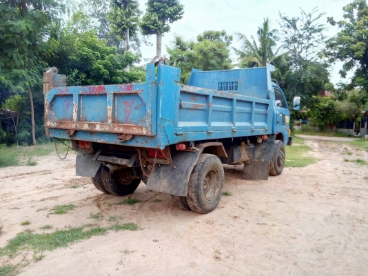 ขายรถบรรทุกดั้ม 6 ล้อ ISUZU KS 110 แรง ขายรถบรรทุกดั้ม 6 ล้อ ISUZU KS 110 แรง